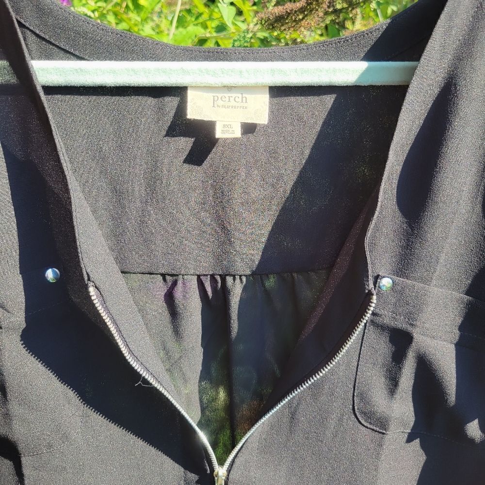 Black 1/4 Zip Top‎ - Picture 10 of 10